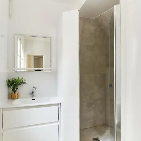 Bnbnook - Chic 2br - Champs-elysees & Lafayette Paris